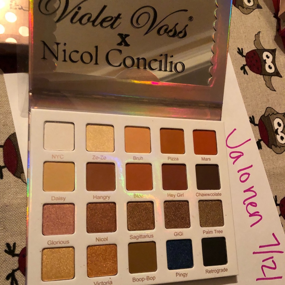 VIOLET VOSS NICOL CONCILIO PRO PALETTE BNIB